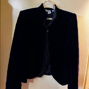 Classic Women's Velvet Jacket - Black